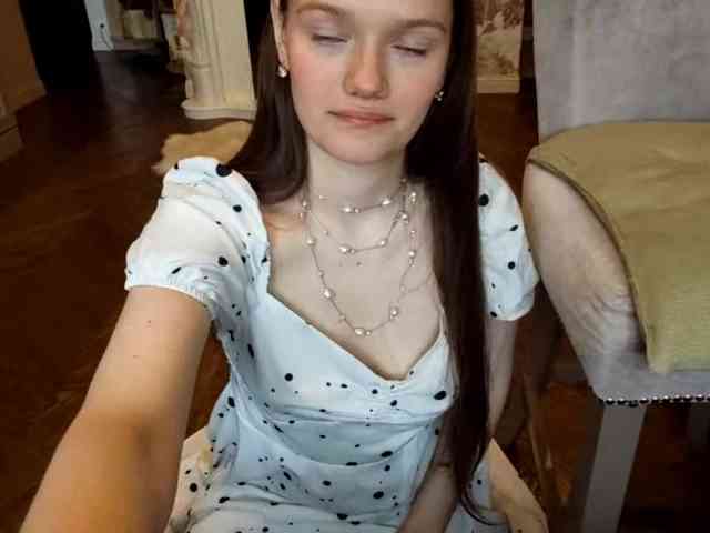 Modèle: ElenaKeel