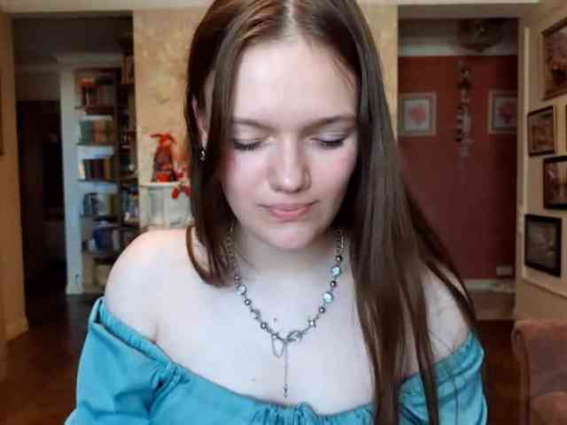 ElenaKeel webcam