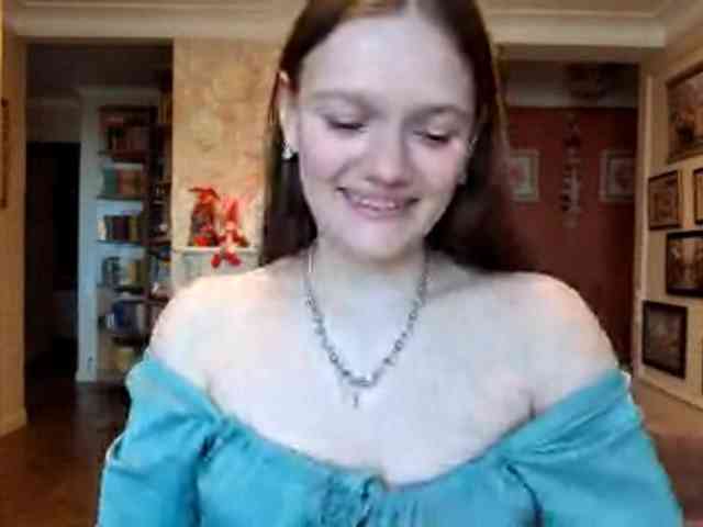 ElenaKeel webcam