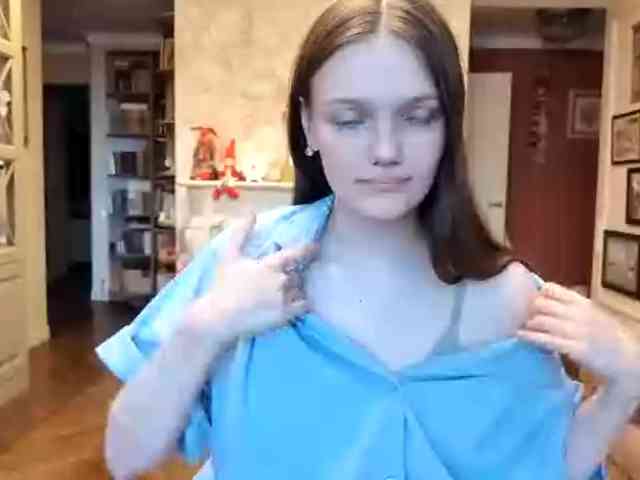 Modèle: ElenaKeel