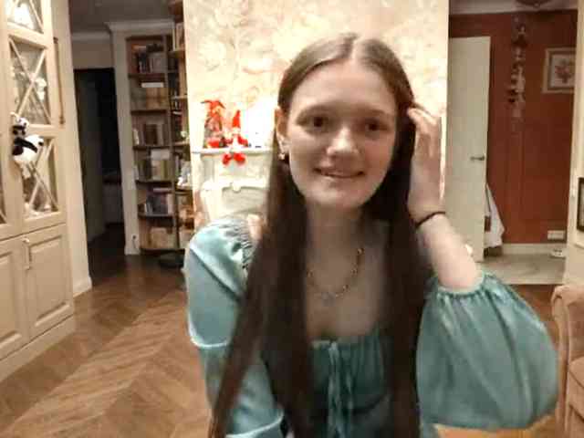Modèle: ElenaKeel