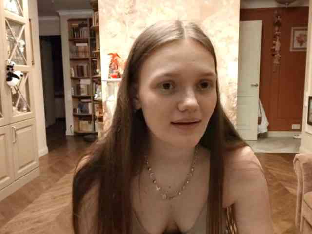 Modèle: ElenaKeel