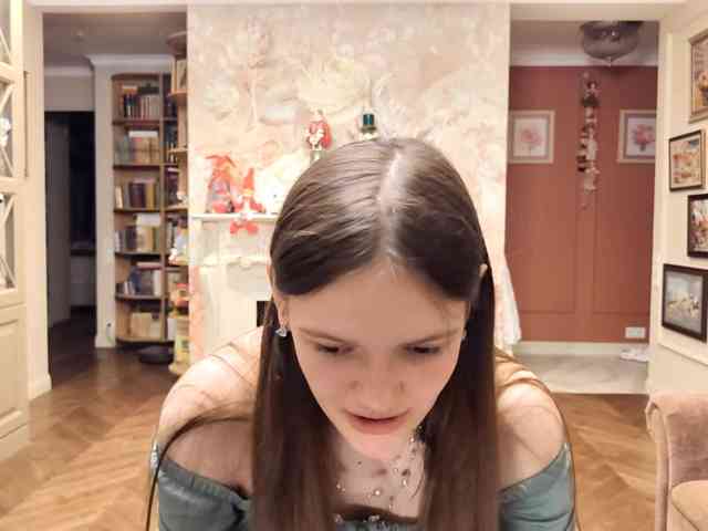 ElenaKeel webcam