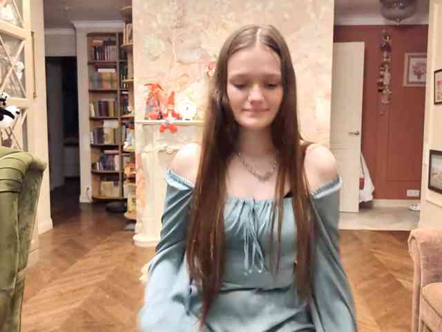 Modèle: ElenaKeel