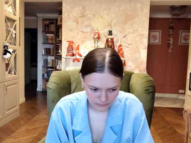 Modèle: ElenaKeel