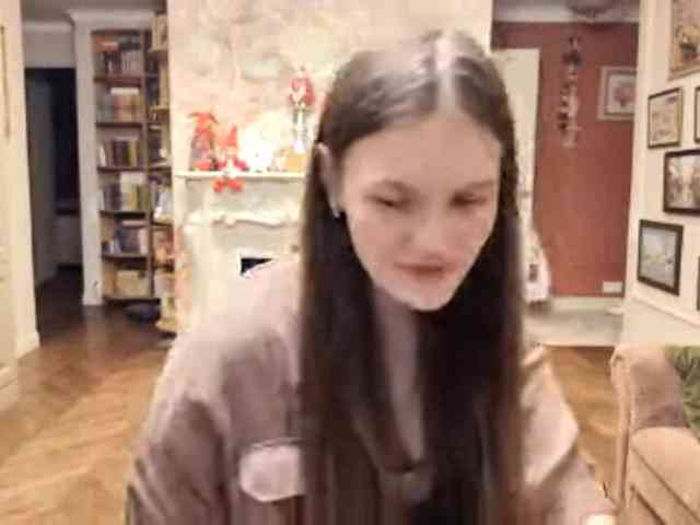 Modèle: ElenaKeel