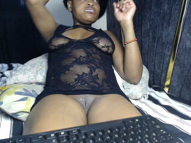 Leylawalker live cam on BongaCams