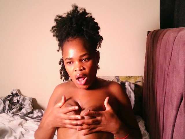 leylawalker online