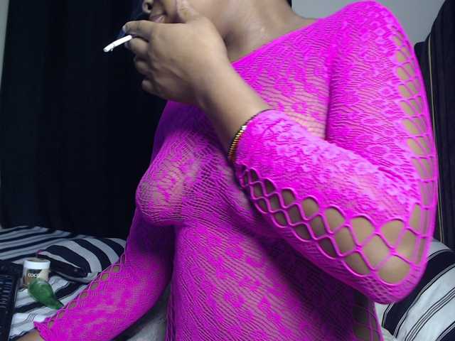 Leylawalker live cam on BongaCams