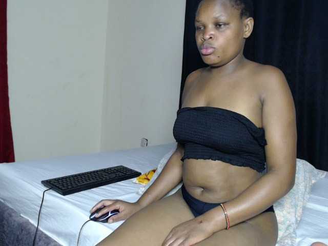 Leylawalker live cam on BongaCams