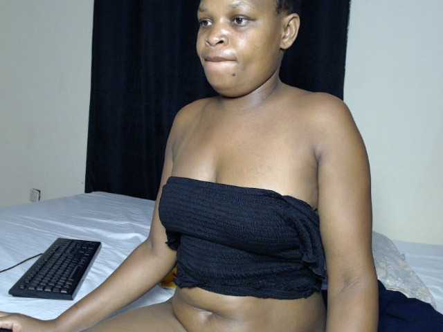 Leylawalker live cam on BongaCams