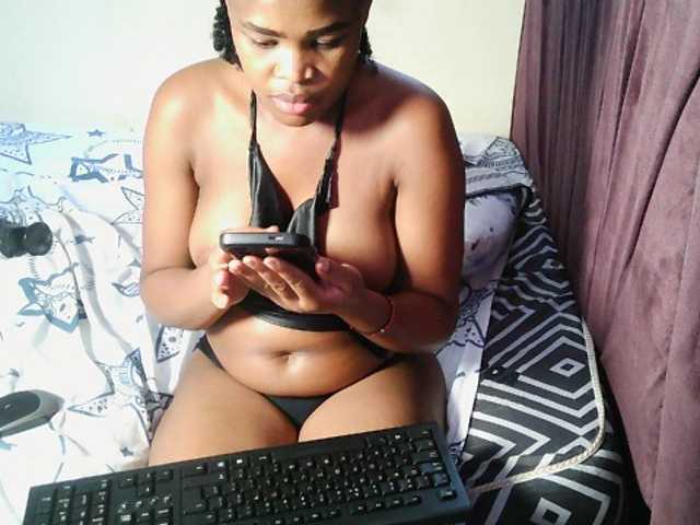Leylawalker live cam on BongaCams