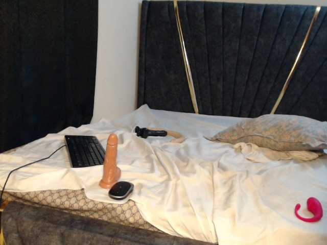 Leylawalker live cam on BongaCams