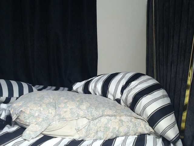 Leylawalker live cam on BongaCams
