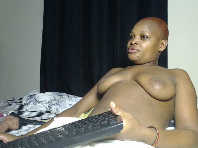Leylawalker live cam on BongaCams
