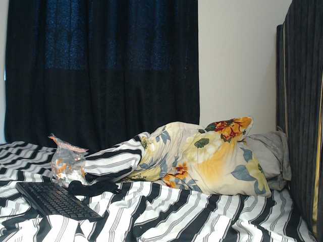Leylawalker live cam on BongaCams
