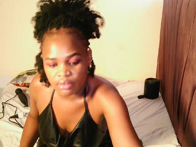 Leylawalker live cam on BongaCams