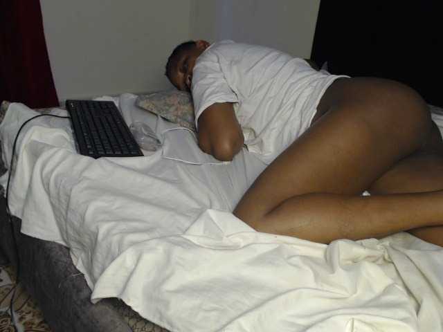 Leylawalker live cam on BongaCams
