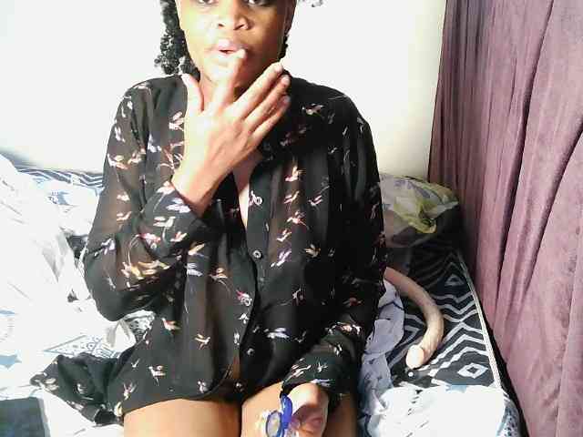 Leylawalker webcam