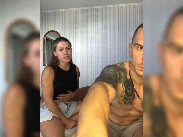 Model: VelvetCouple