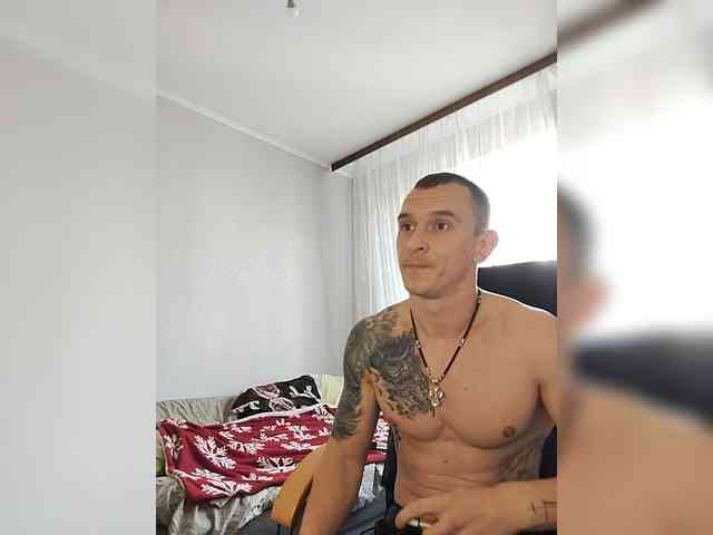 VelvetCouple webcam