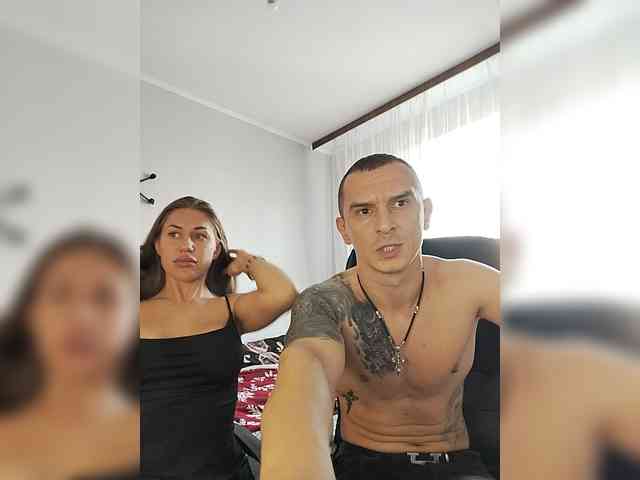 VelvetCouple webcam