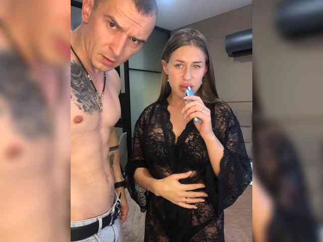 VelvetCouple webcam