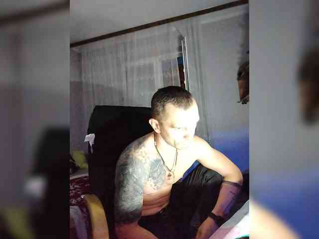 VelvetCouple webcam