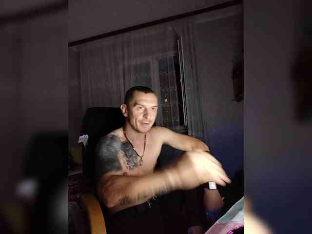 VelvetCouple webcam