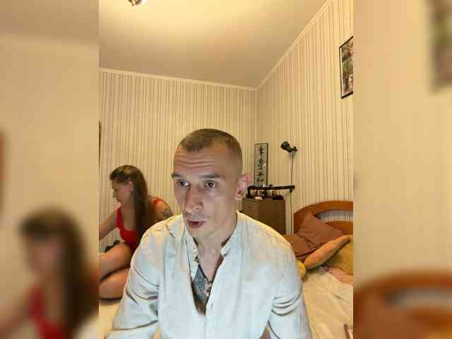 VelvetCouple webcam