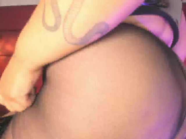 Vicky-lee live cam on BongaCams