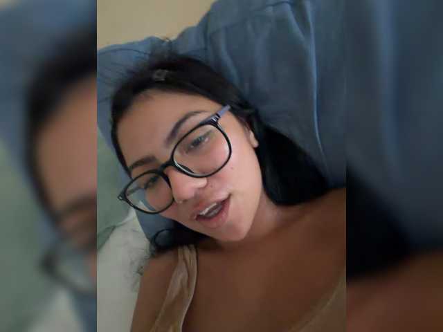 Carolina9620 live cam on BongaCams