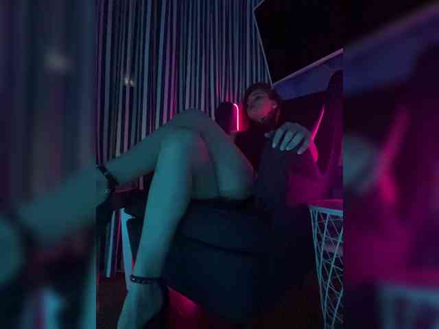 MistressXxx0 webcam