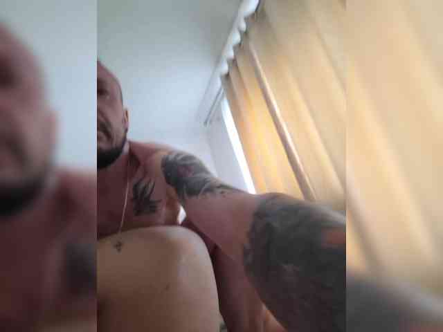 PregnantCouppy webcam