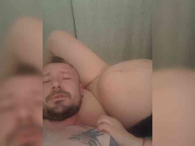 PregnantCouppy webcam