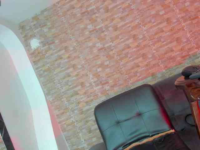 Danna-Doll Live Webcam on BongaCams