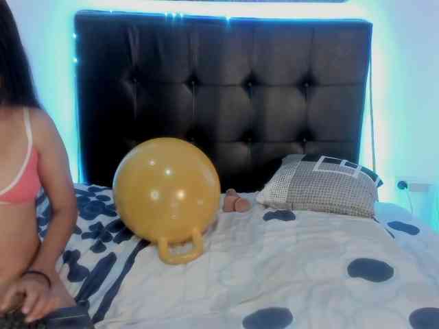 BrendaandNatalya webcam