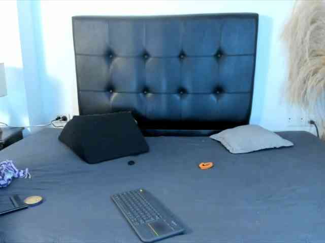 BrendaandNatalya webcam