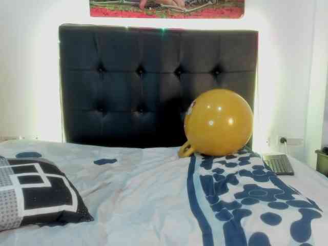BrendaandNatalya webcam