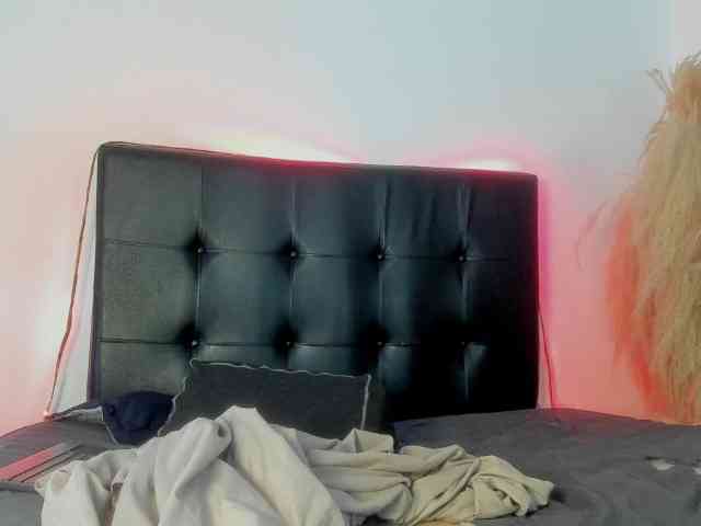 BrendaandNatalya webcam