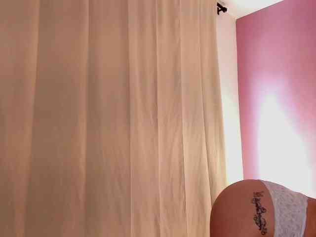 AliciaSaenz webcam