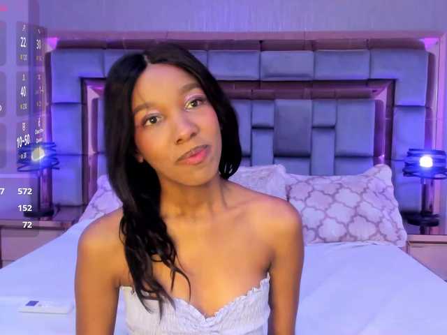 LexiRhodes live cam on BongaCams