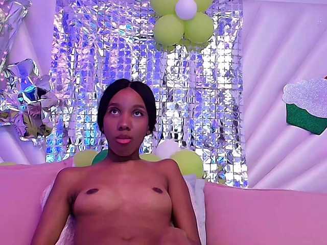 LexiRhodes live cam on BongaCams