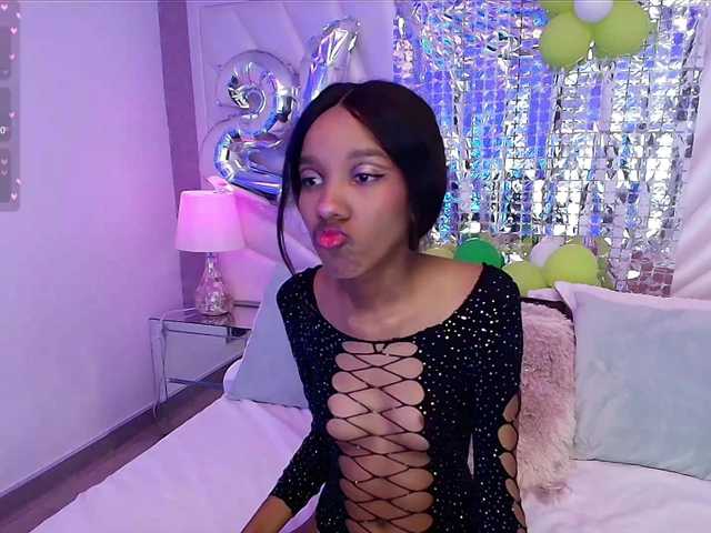LexiRhodes live cam on BongaCams
