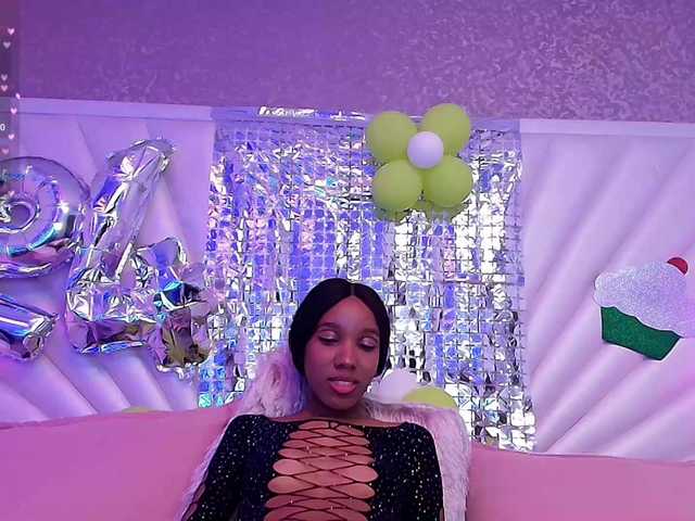 LexiRhodes live cam on BongaCams