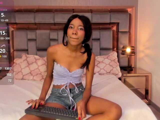 LexiRhodes live webcam show