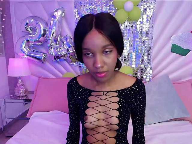 LexiRhodes live cam on BongaCams