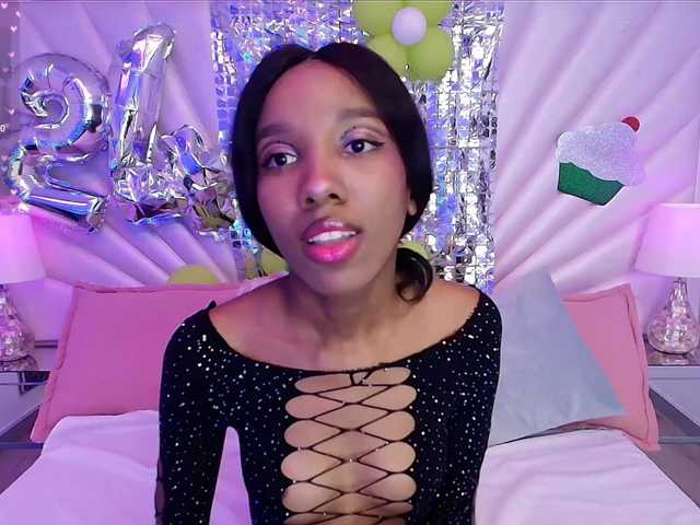 LexiRhodes live cam on BongaCams