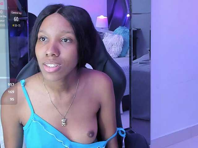 LexiRhodes live cam on BongaCams