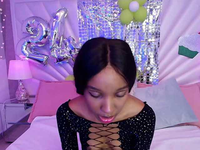LexiRhodes live cam on BongaCams